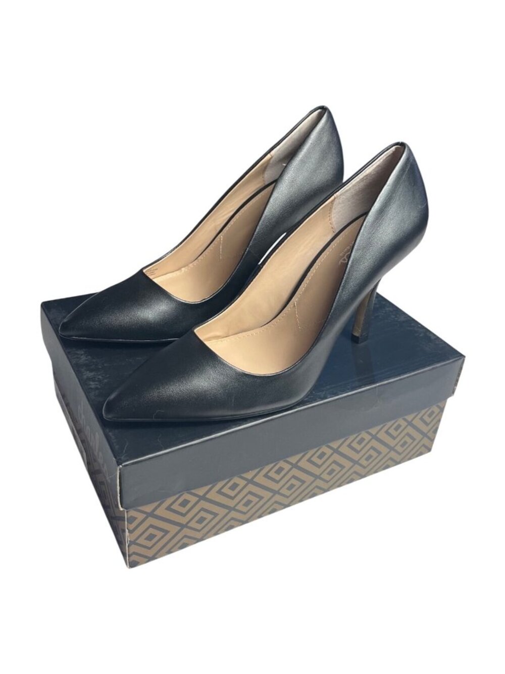 Charles By Charles David Incredibly Black Leather Pointed Toe Heels 8M With Box